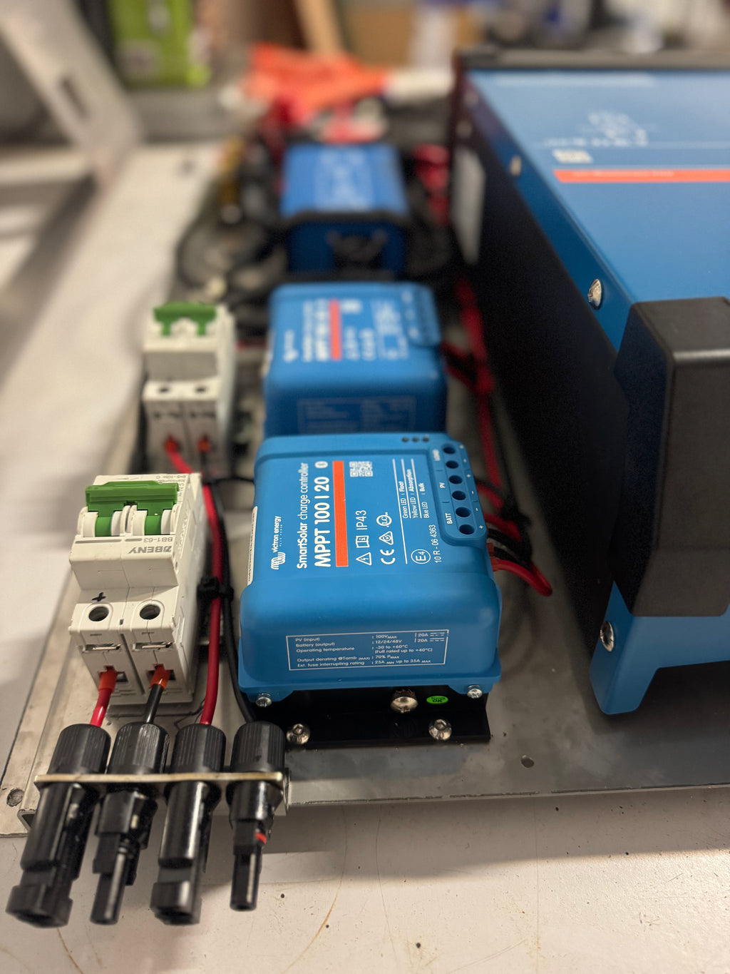 12/24V 3kw Victron Pre wired board - mppt, dcdc, multiplus